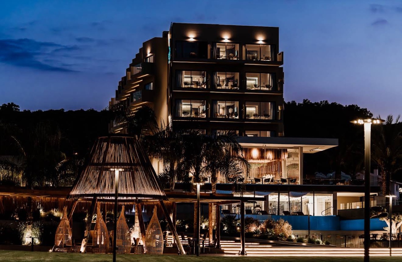Cavo Zoe Seaside Hotel
